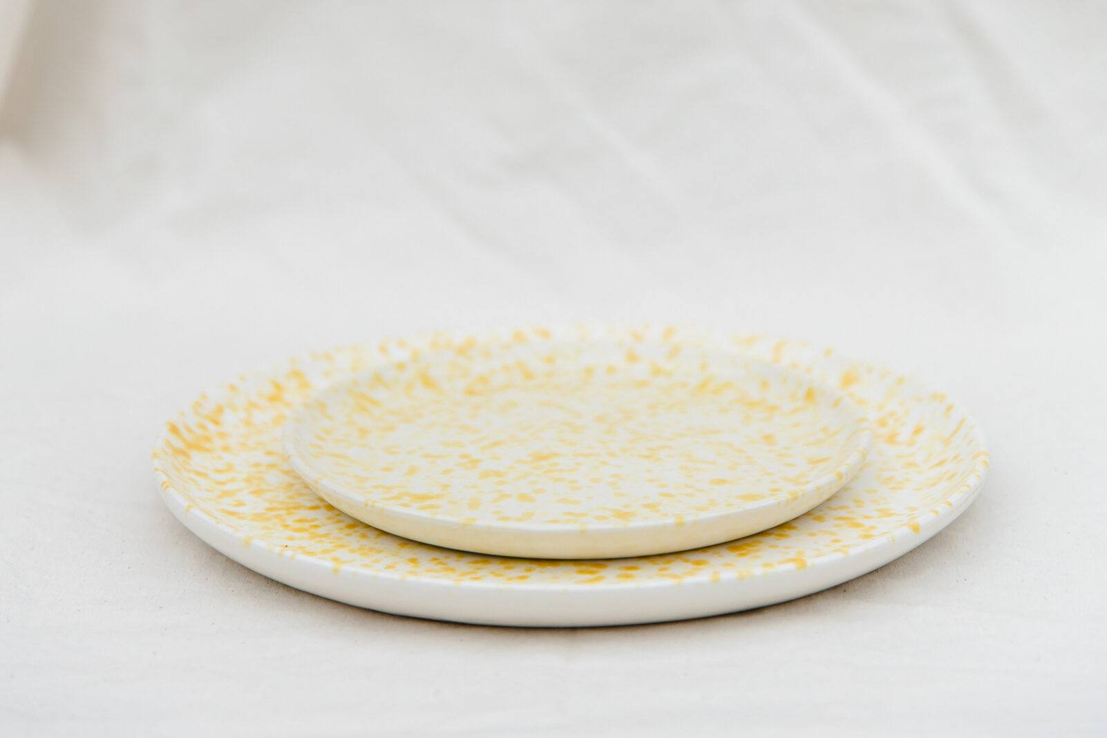 Prato ceramica amarelo pintado à mao Prato Sarapinta amarelo - Image 1